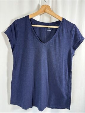 GAP Women's Navy V-Neck Short Sleeve Tee